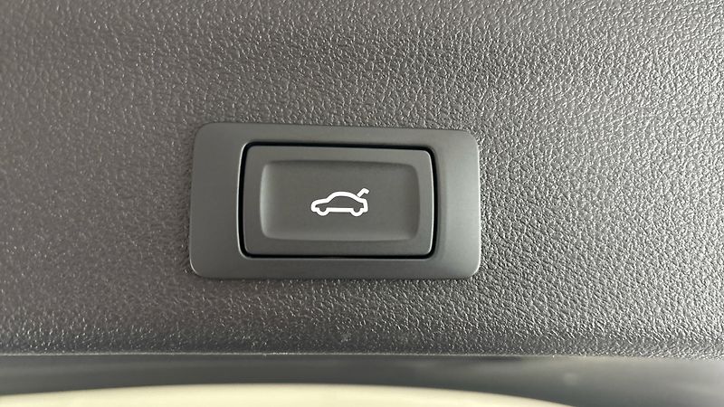 Audi A6 2.0 45TFSI S Tronic Avant - fotka 20 z 25