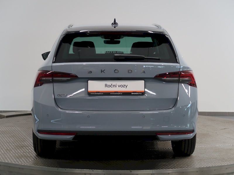 Škoda Octavia (2025) TOP PREMIUM 2.0TDI 110KW DSG L - fotka 9 z 42