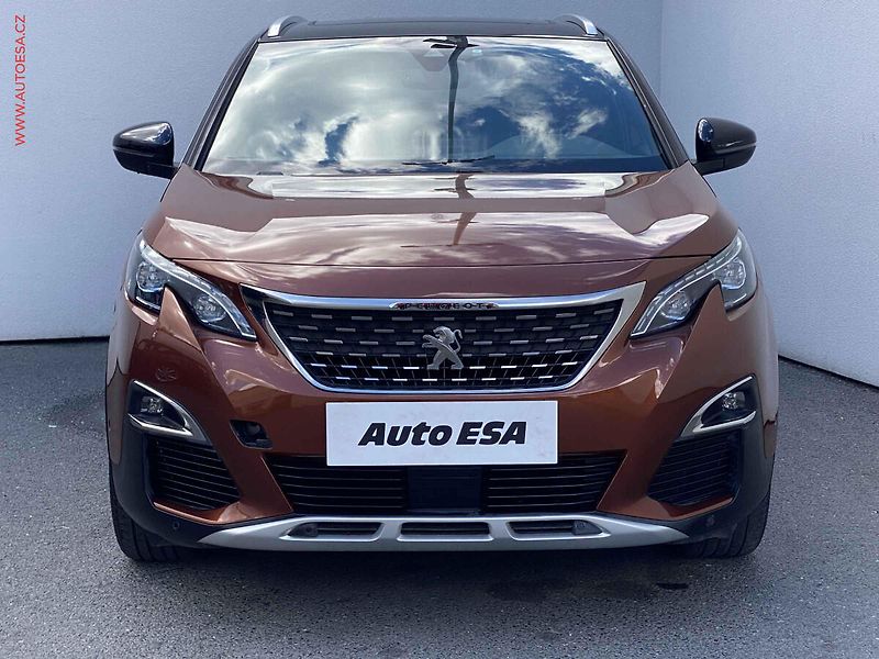 Peugeot 3008 (2017) 1.2 PT, GT Line, AT, LED - fotka 2 z 17