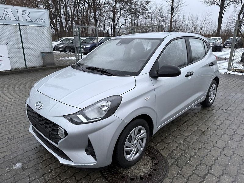 Hyundai i10 1.0i 49 kW klima, serviska - fotka 1 z 17