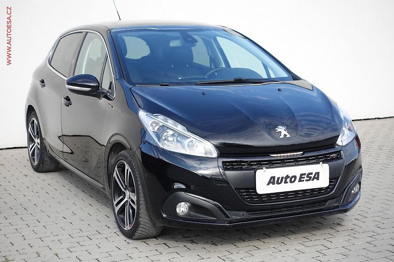 Peugeot 208 (2019) 1.2PT, GT Line, AT, panor - fotografie inzerátu