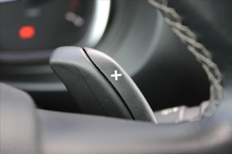 Citroën Jumpy 2,0 HDi  ČR,DPH,AT,8MÍST,SHINE - fotka 23 z 43
