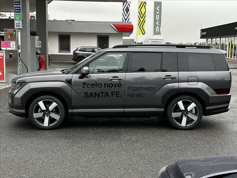 Hyundai Santa Fe 1,6 PHEV STYLE PREMIUM 4X4 - fotka 3 z 15
