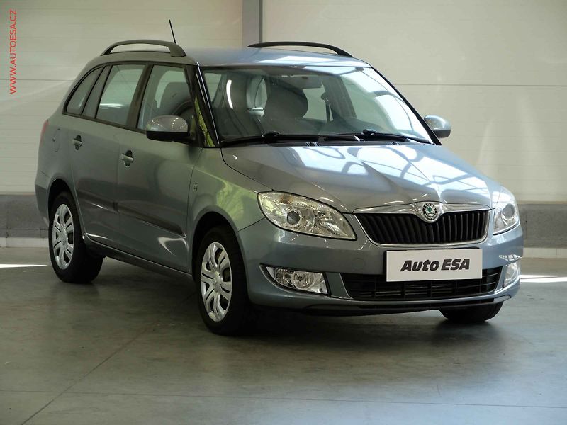 Škoda Fabia (2012) 1.6 TDi, AC, park.asist - fotka 1 z 3