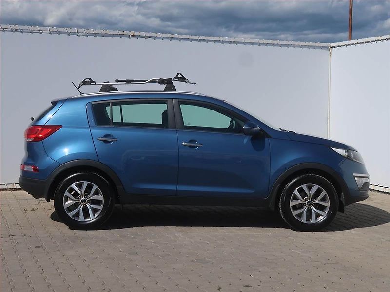 Kia Sportage (2014) Gold 2.0 GDI, Serv.kniha - fotka 6 z 17