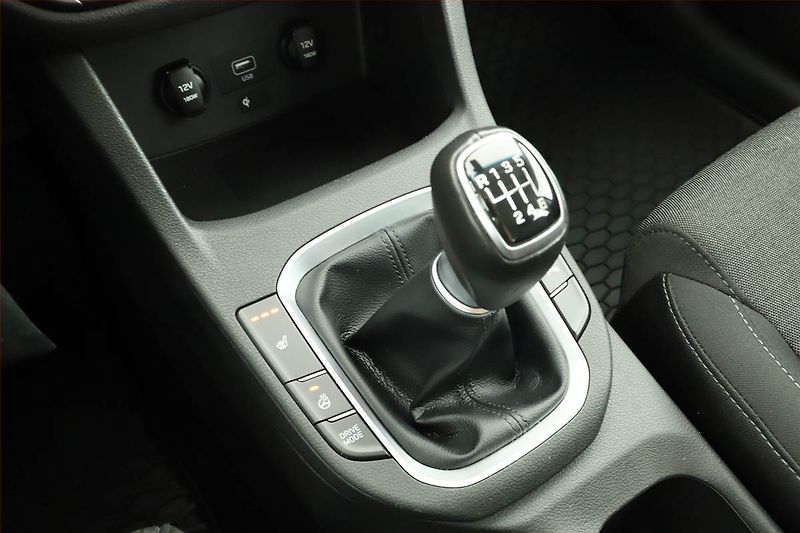 Hyundai i30 (2021) 1.5 T-GDI MHEV, Serv.kniha - fotka 11 z 15