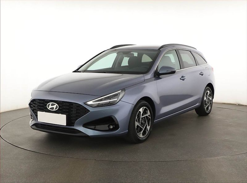 Hyundai i30 (2025) Style 1.0 T-GDI - fotka 2 z 21