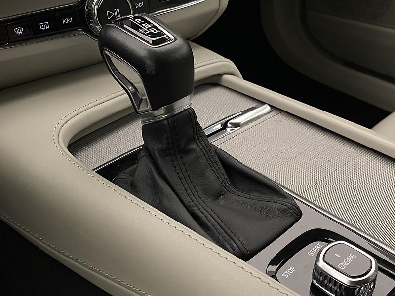 Volvo V90 D5 AWD INSCRIPTION AUT CZ - fotka 27 z 50