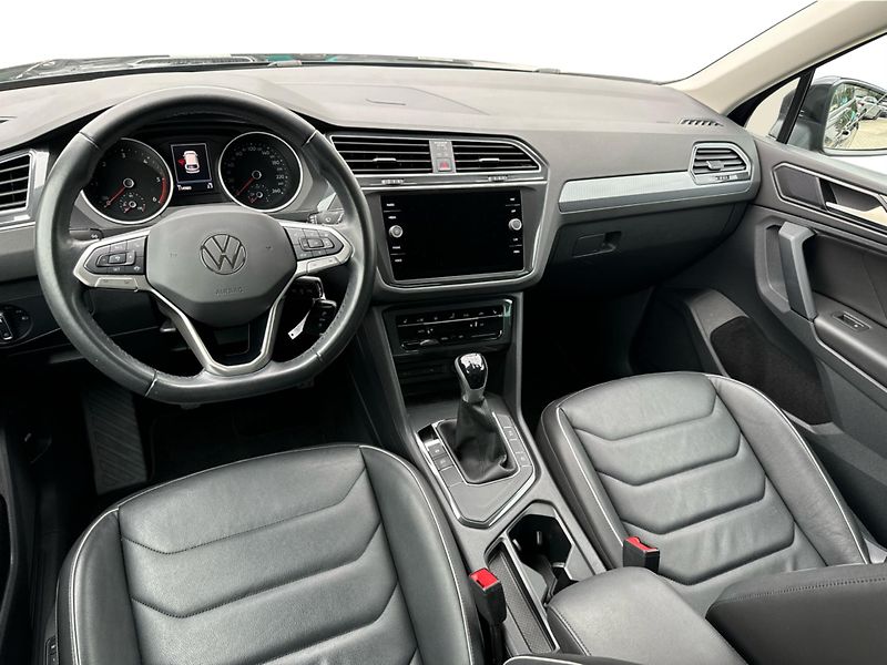 Volkswagen Tiguan 2,0 TDI 110 kW Business Premiu - fotka 10 z 22