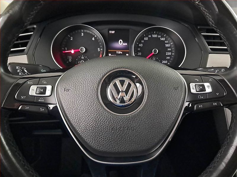 Volkswagen Passat (2016) 2.0 TDI, Tempomat - fotka 18 z 19