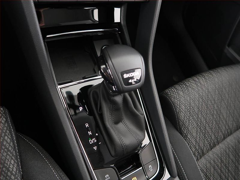 Škoda Karoq (2022) 2.0 TDI - fotka 13 z 21