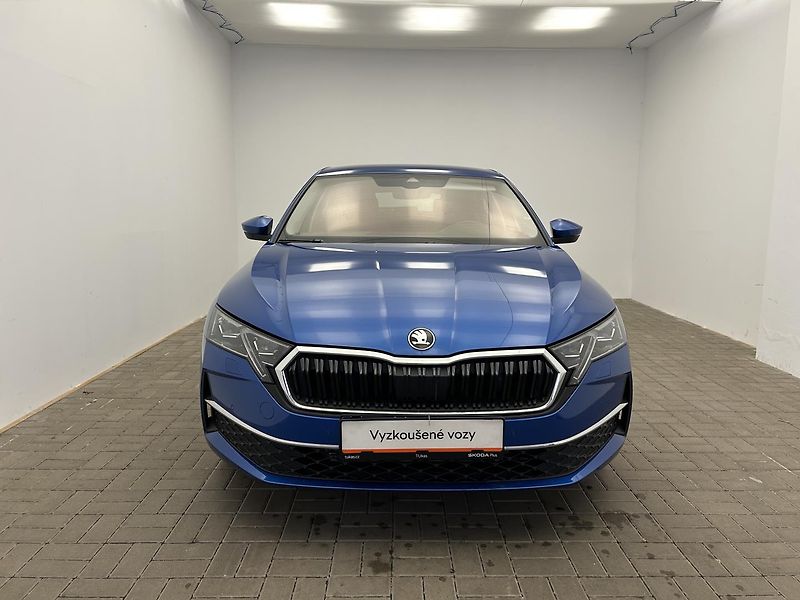Škoda Octavia 1.5 TSI Top selection - fotka 4 z 24