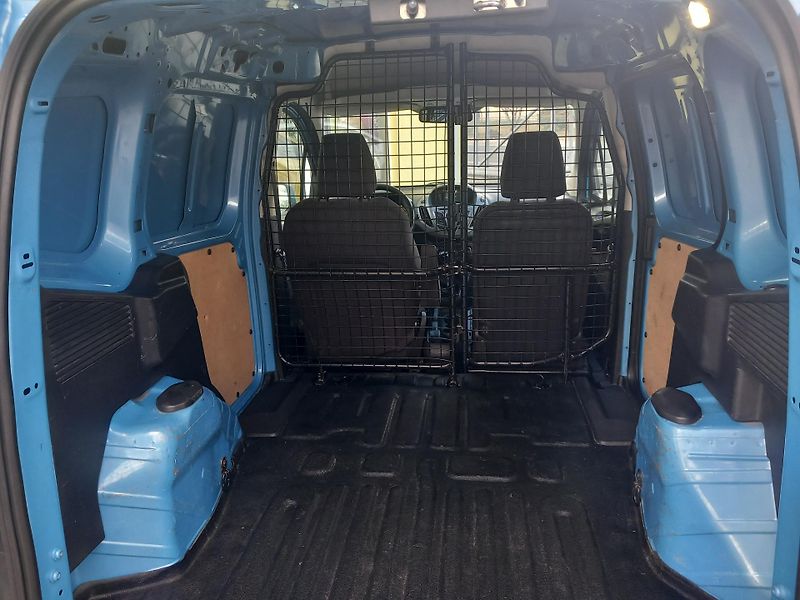 Ford Transit Courier (2015) 1,5TDCi BEZ KOROZE ! NOVÁ STK - fotka 12 z 29