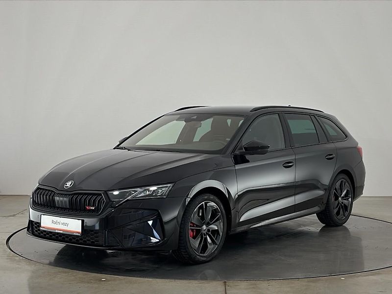 Škoda Octavia RS - fotka 1 z 28