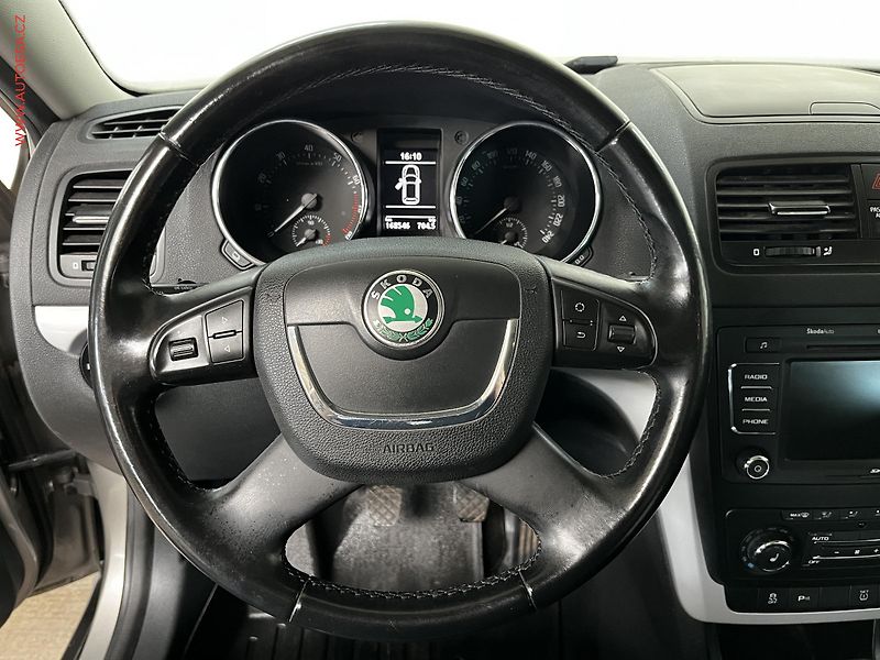 Škoda Yeti (2011) 1.2 TSi, Ambition, panor - fotka 15 z 15