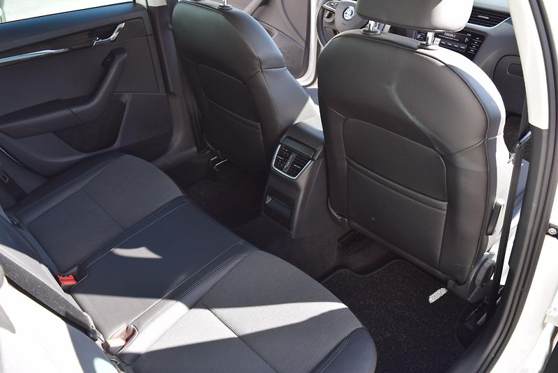 Škoda Octavia (2020) 2.0TDI 110kw AMBITION NAVI APP - fotka 42 z 48