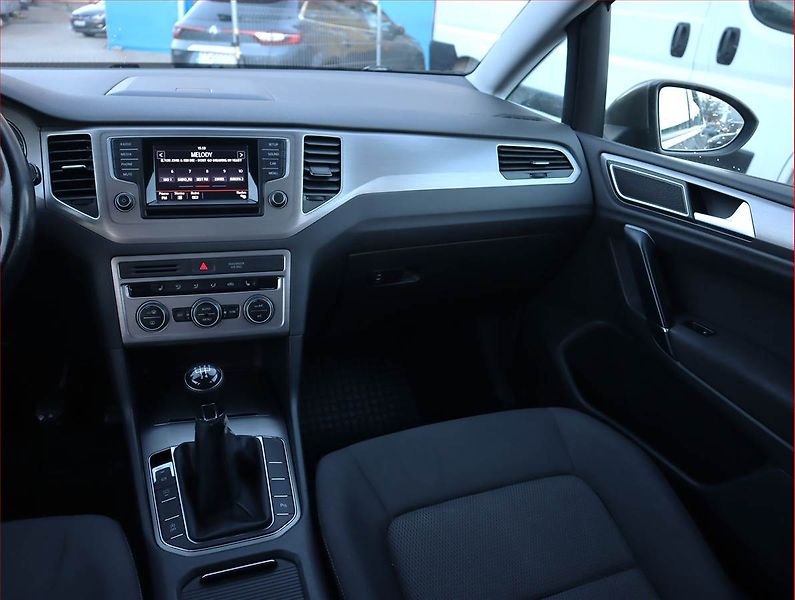 Volkswagen Golf Sportsvan (2014) Comfortline 1.6 TDI - fotka 8 z 18