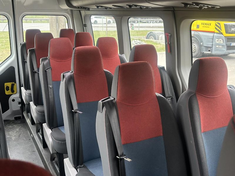 Renault Master dCi 145 EURO 6 minibus - fotka 16 z 20