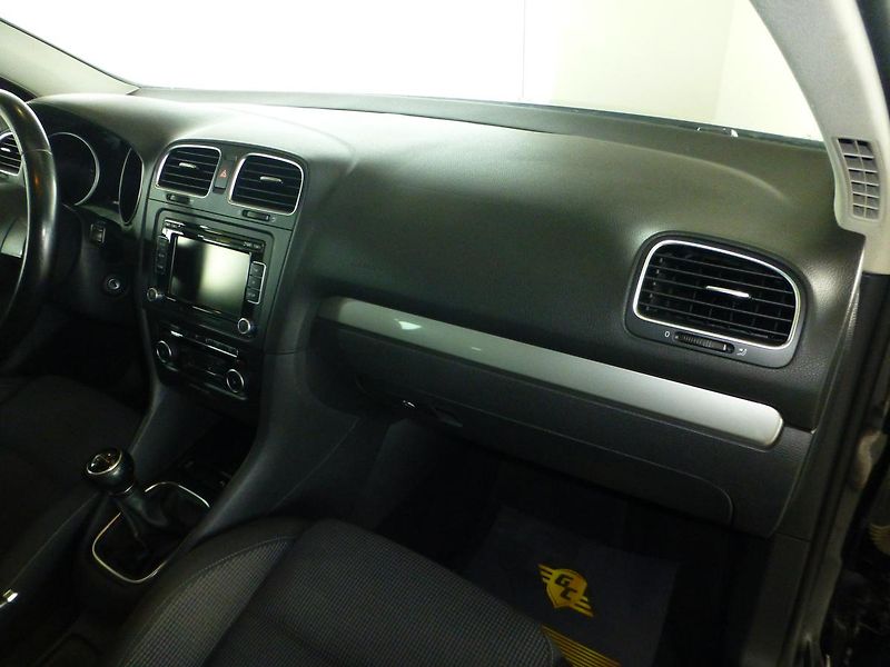 Volkswagen Golf (2009) 1,4I**DIGIKLIMA** - fotka 19 z 23