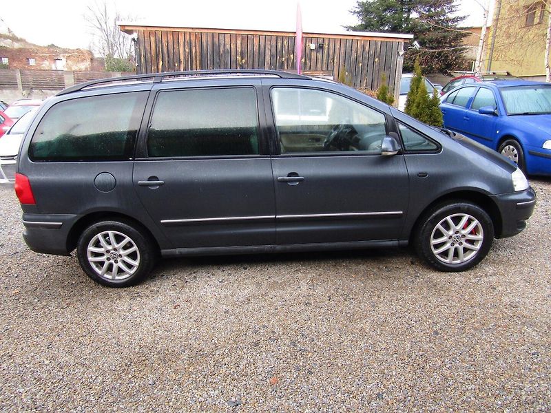 Volkswagen Sharan (2008) 2.8 V6  150kW  4MOTION BUSSINE - fotka 9 z 38