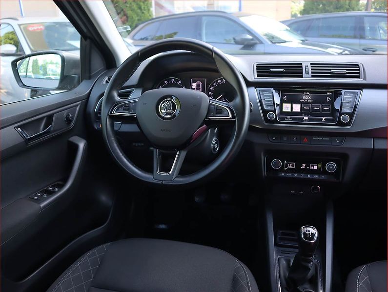 Škoda Fabia (2018) 1.0 TSI, Serv.kniha, Tempomat - fotka 7 z 21