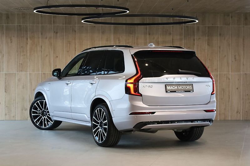 Volvo XC90 T8 Ultra Dark, Bowers, Tažné - fotka 4 z 41