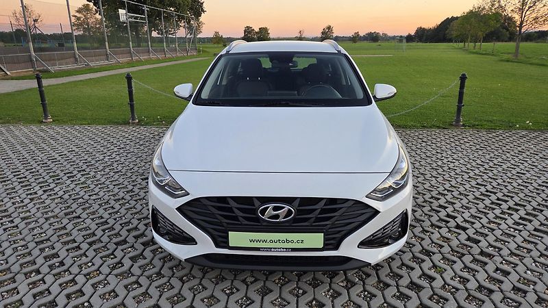 Hyundai i30 1.0 TGDI 120 Comfort, CZ, DPH - fotka 2 z 27