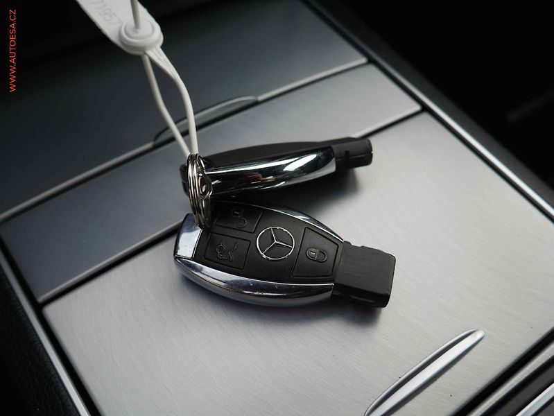 Mercedes-Benz Třídy E (2015) 3.0 CDi, ČR, AT, LED, kůže - fotka 20 z 20