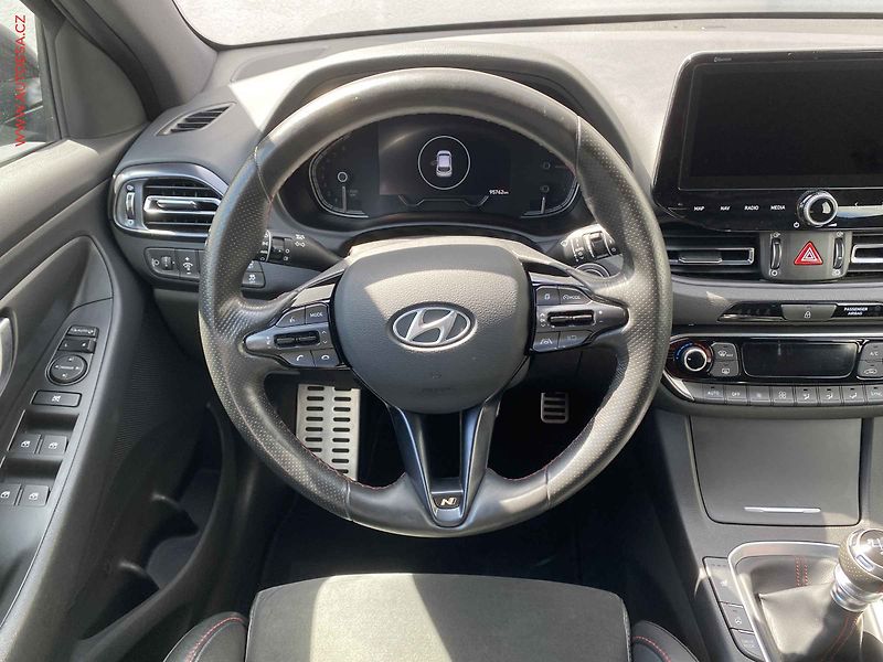 Hyundai i30 (2022) 1.5T-GDi, N-Line, kůže, LED - fotka 11 z 19