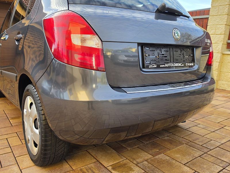Škoda Fabia II 1.4i 16V AMBIENTE*2x SADA* - fotka 27 z 55