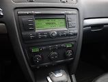 Škoda Octavia (2005) 2.0 TDI, Automat, po STK - náhled 10