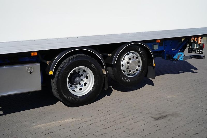 Scania (2009) R 380 / E 5 / CHŁODNIA + WINDA - fotka 18 z 44