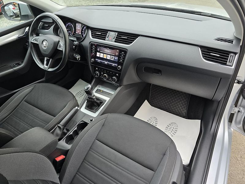Škoda Octavia STYLE LED DIGIKLIMA-DPH - fotka 11 z 37