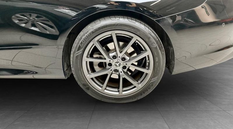 Mercedes-Benz CLE 200 360kam HuD BLIS LED - fotka 6 z 12