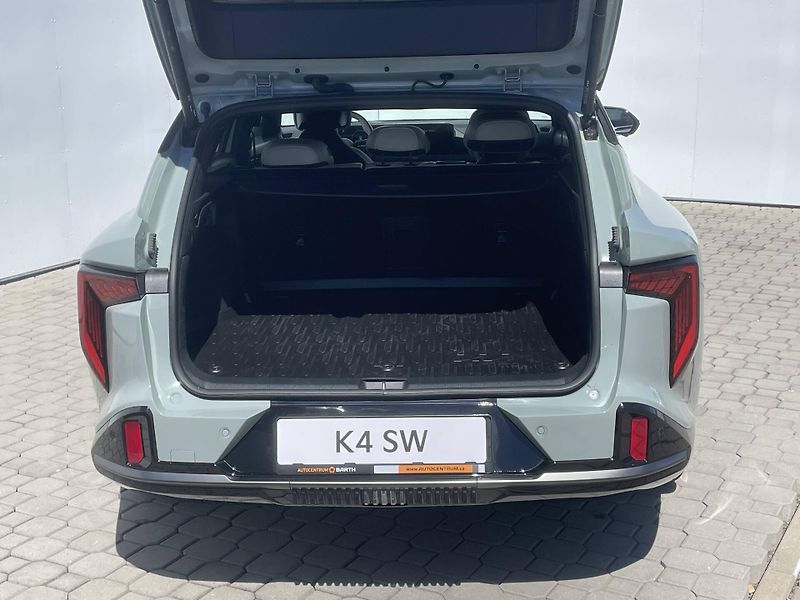 Kia K4 (2026) GT-LINE 7DCT 1,6 T-GDi - fotka 4 z 6