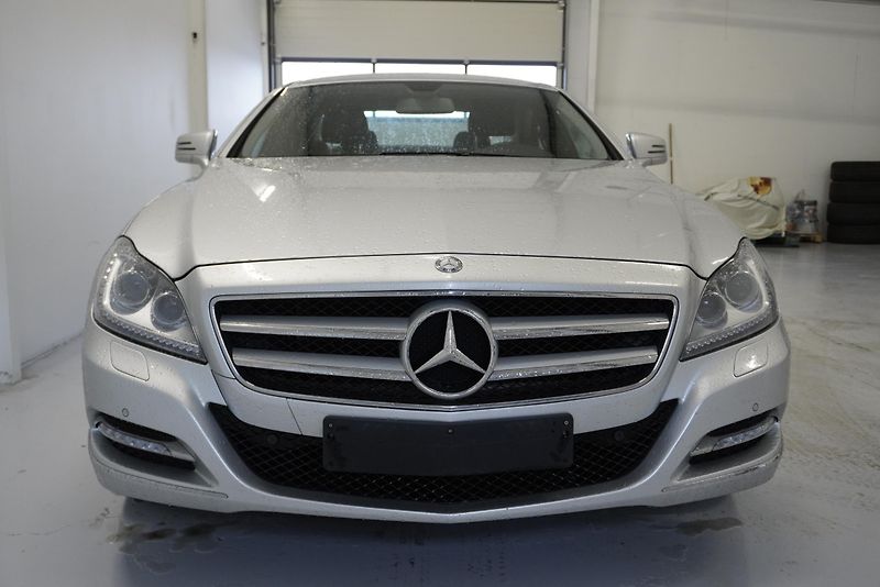 Mercedes-Benz CLS 350 CDI 225 kW - fotka 2 z 26