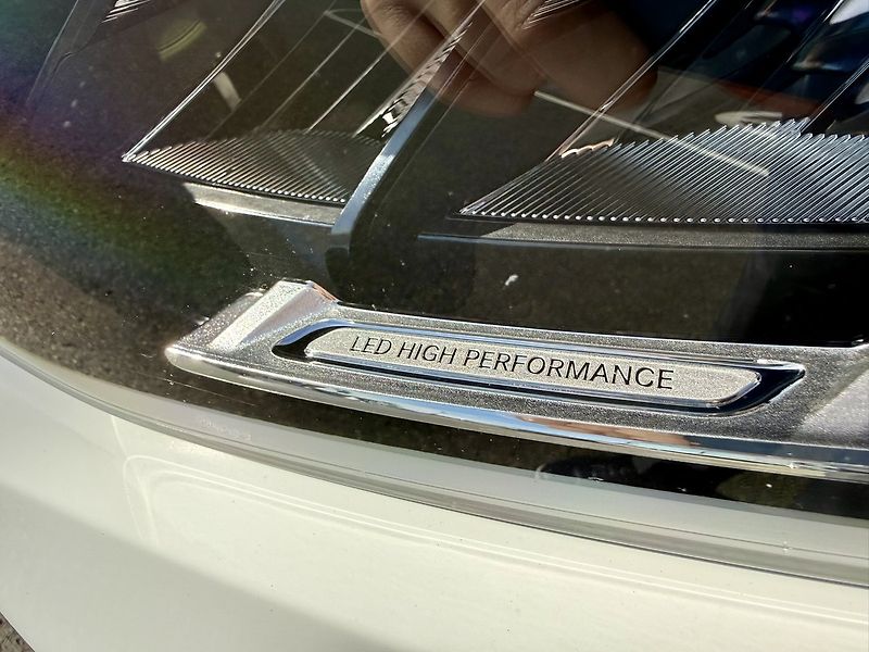 Mercedes-Benz GLC (2023) 220 d 4MATIC SUV - fotka 40 z 44