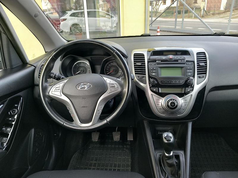 Hyundai ix20 (2014) 1,4CRDi SERVISKA VYHŘ.SEDADLA - fotka 23 z 43