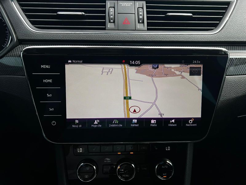 Škoda Superb 2.0TDI DSG 140kW Sportline  - fotka 11 z 25
