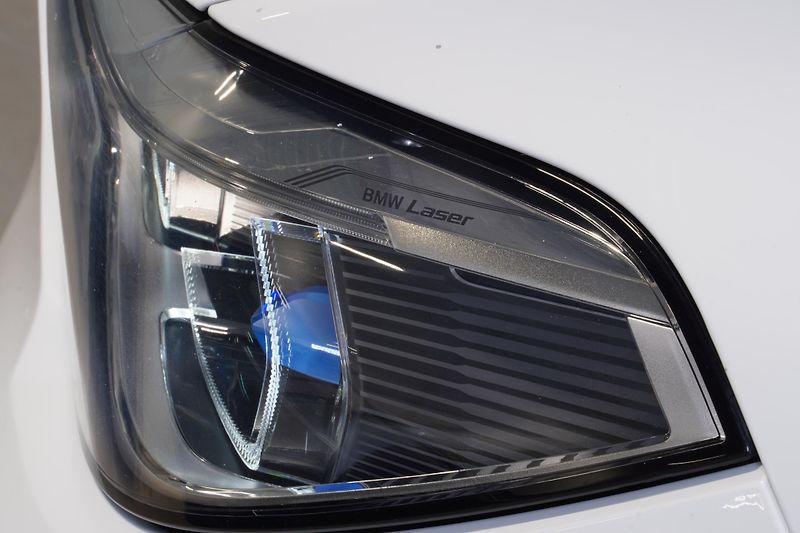 BMW X5 Xdrive40d,ČR,1.MAJ,DPH,7míst - fotka 17 z 47