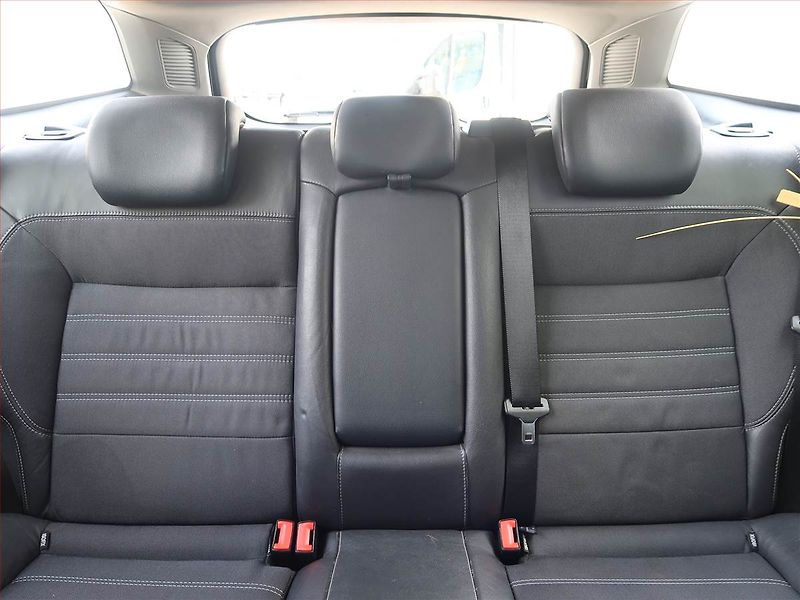 Ford Mondeo (2008) 2.0 16V, po STK, rezervace - fotka 10 z 15
