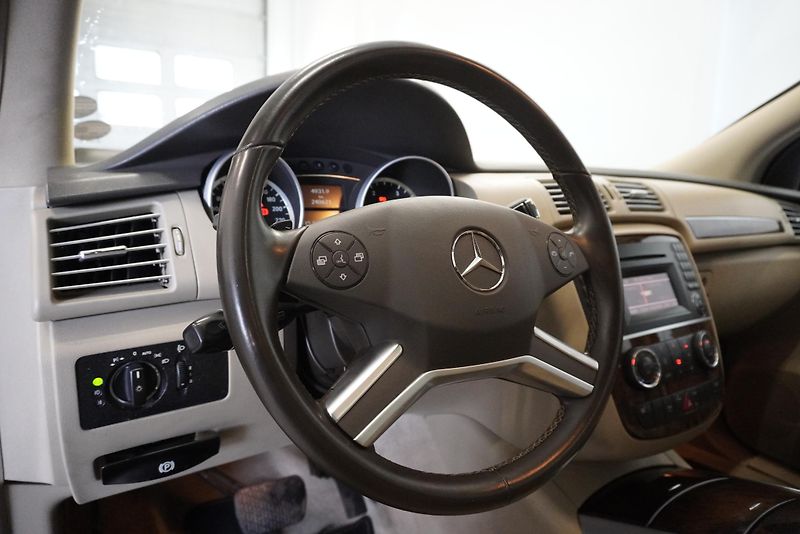 Mercedes-Benz Třídy R (2010) R350 CDi 4x4 7 MÍST FACELIFT - fotka 19 z 28