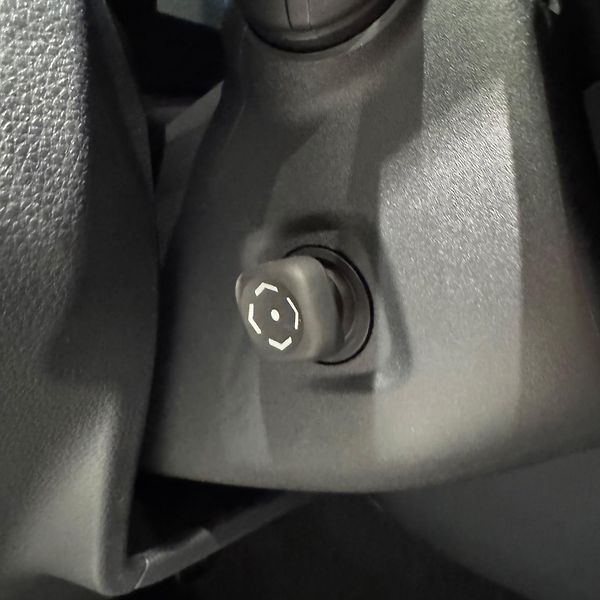 Toyota Land Cruiser (2025) 2.4 Turbo Hybrid i-FORCE MAX  - fotka 23 z 33