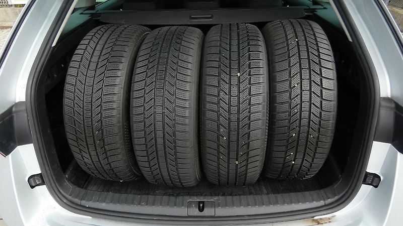 Škoda Octavia 2,0 TDI Style DSG 110 kW - fotka 21 z 24