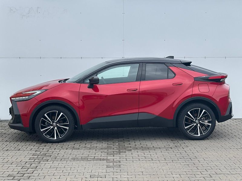 Toyota C-HR 2,0 HEV e-CVT Executive - fotka 3 z 29