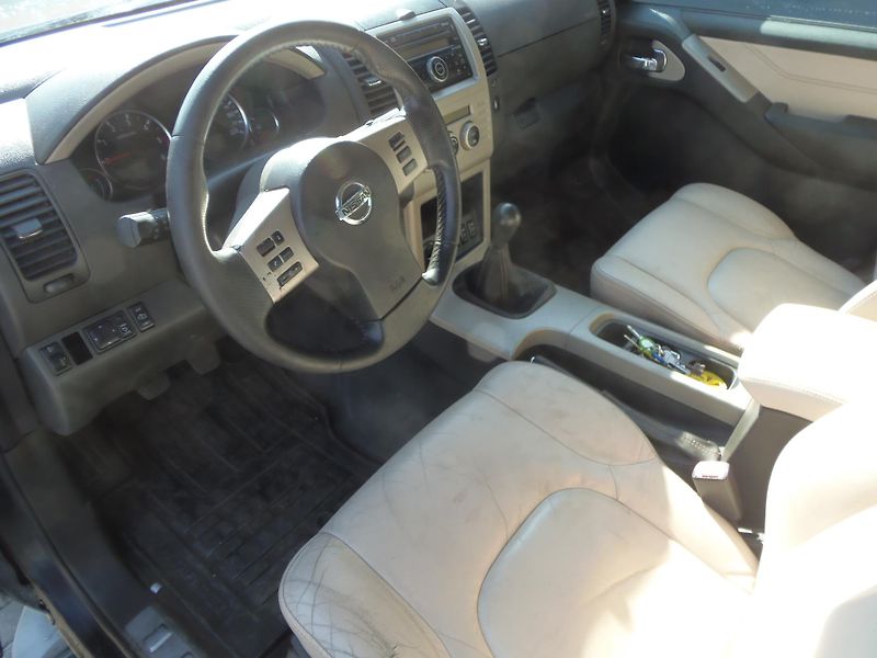 Nissan Pathfinder (2009) 2.5 DCi 4x4 redukce man. tažné - fotka 12 z 29