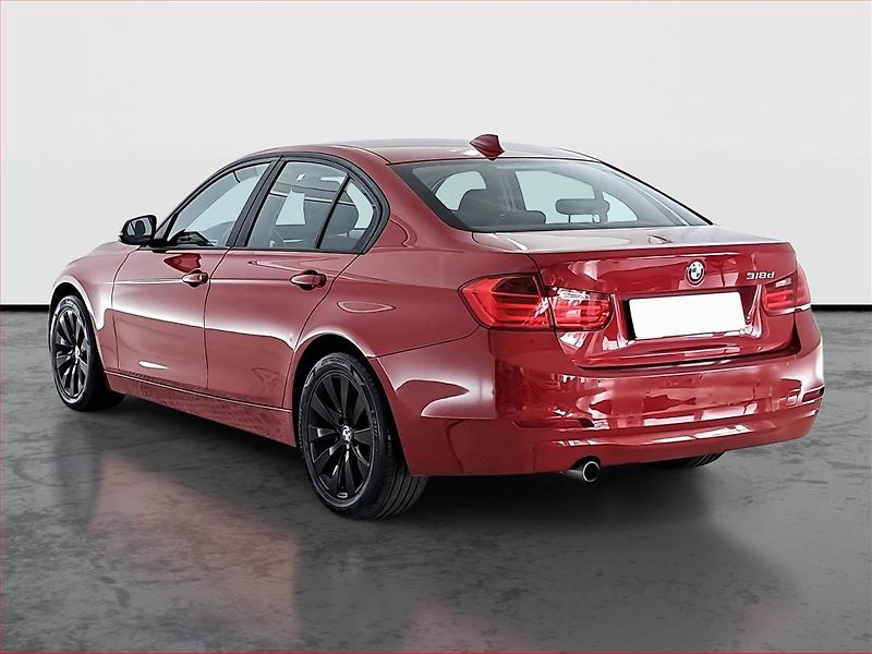 BMW Řada 3 (2014) 318 d, Automat, Navi - fotka 4 z 25
