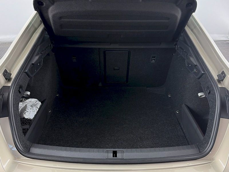 Škoda Octavia (2025) DSG 2.0TSI 195kW RS - fotka 29 z 33