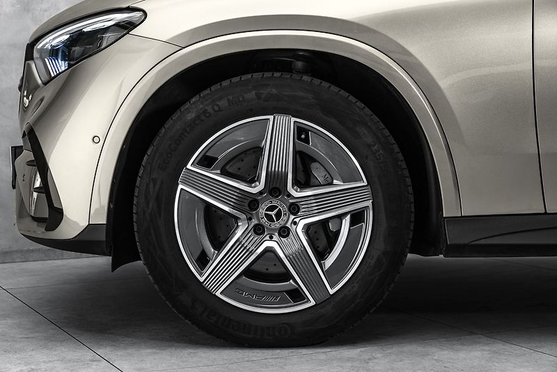 Mercedes-Benz GLC AMG 4M Nappa HuD - fotka 2 z 22