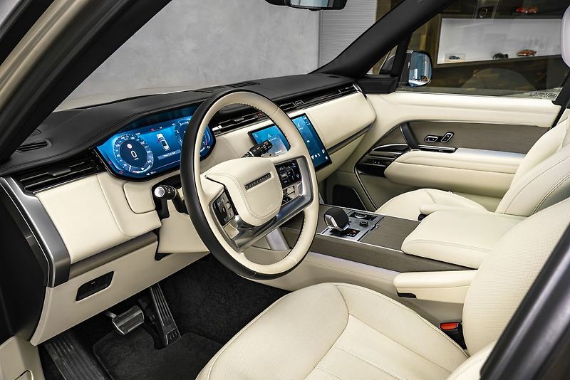 Land Rover Range Rover Autobiography P400 - fotka 12 z 25